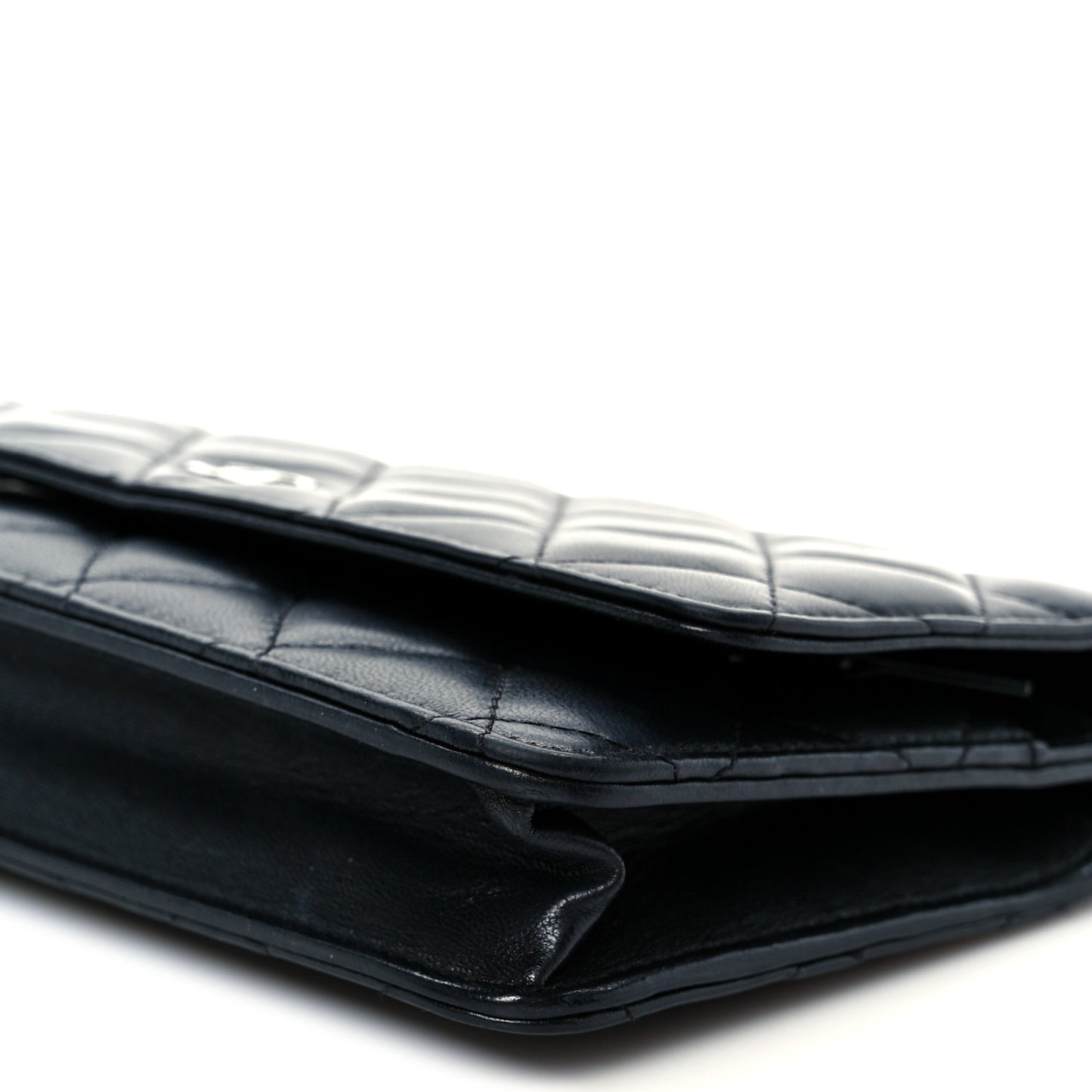 Lambskin Quilted Wallet On Chain WOC Black