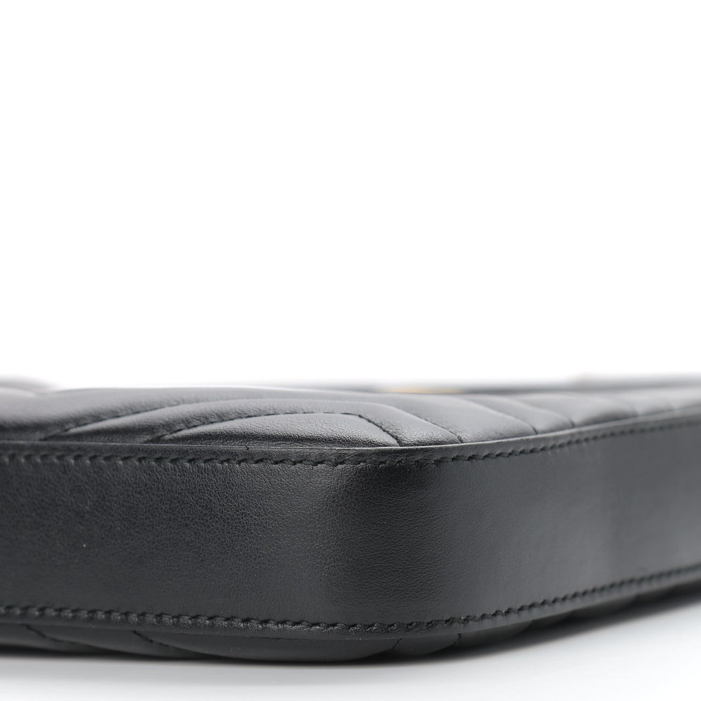 Calfskin Matelasse GG Marmont Flat Messenger Bag Black