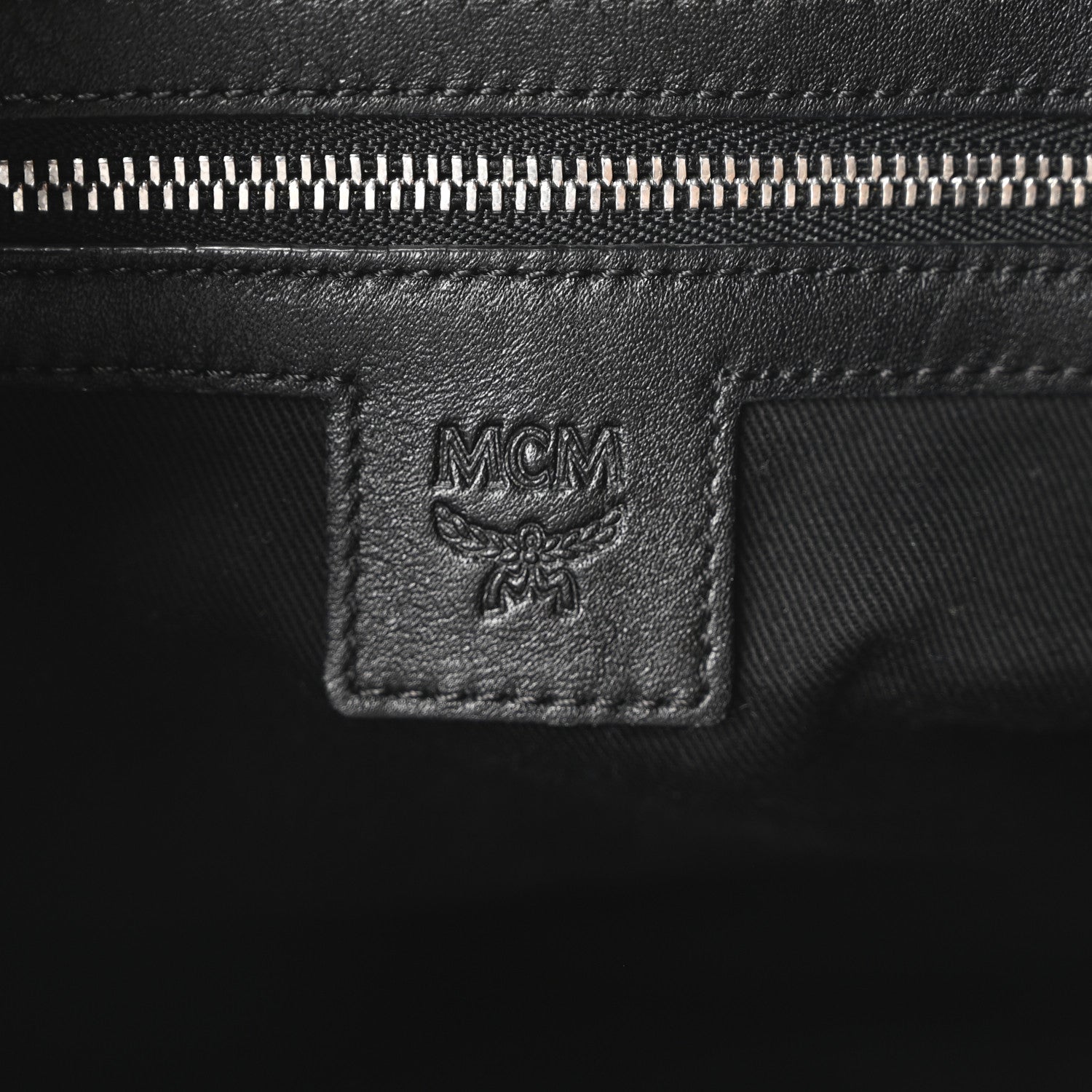MCM Visetos Large Klara Hobo Black 6 of 10