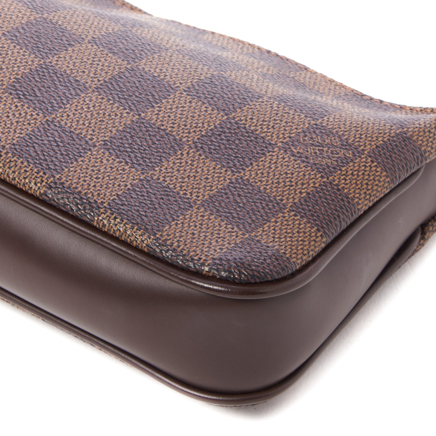 Damier Ebene Navona Pochette Accessories