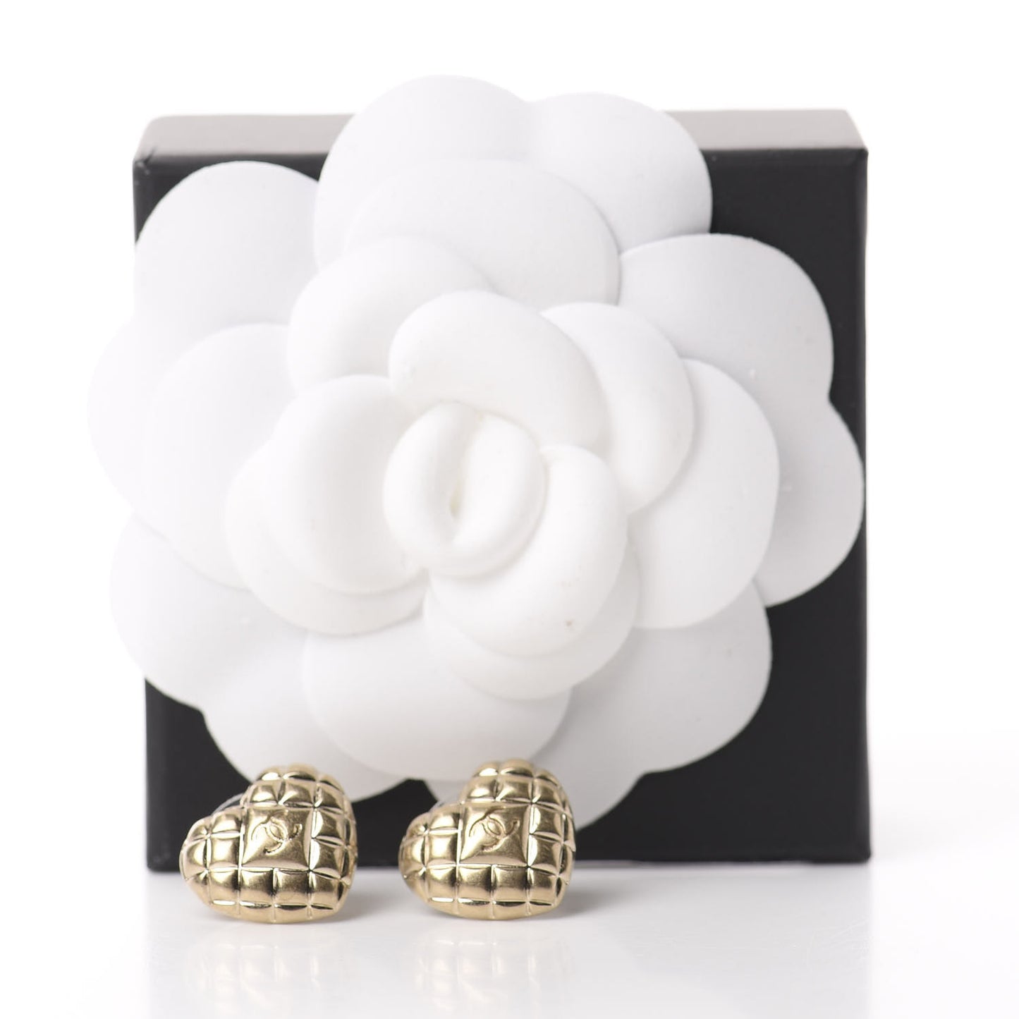 Quilted CC Heart Earrings Gold