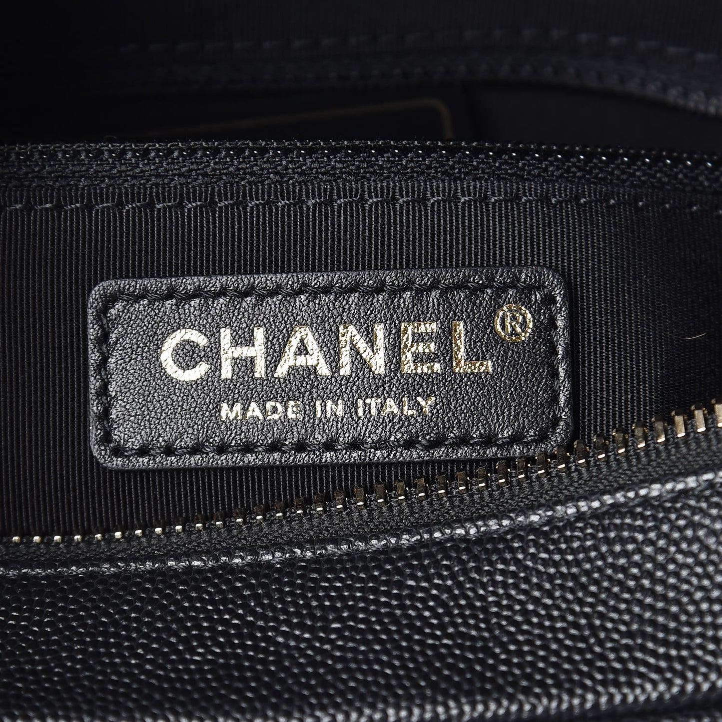Caviar Quilted Small In & Out Camera Case Black