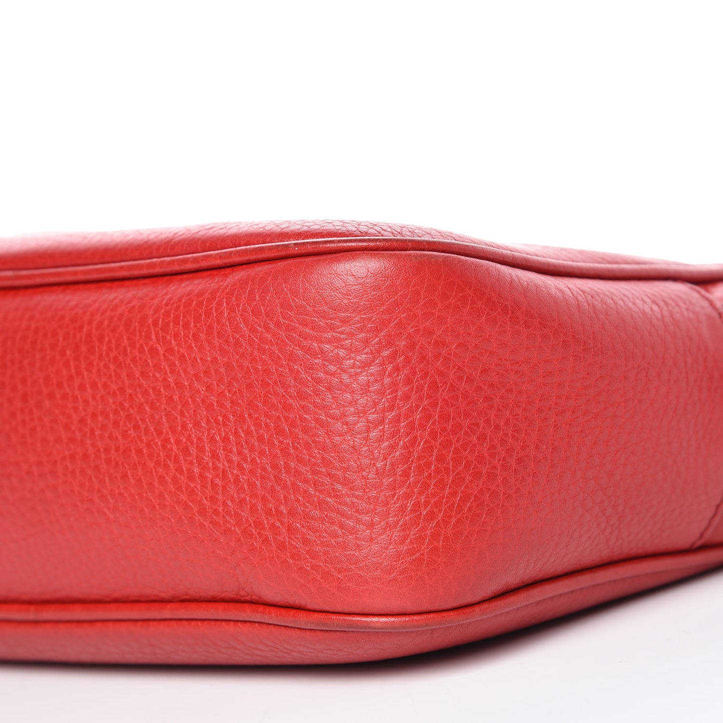 Pebbled Calfskin Small Soho Disco Bag Tabasco Red
