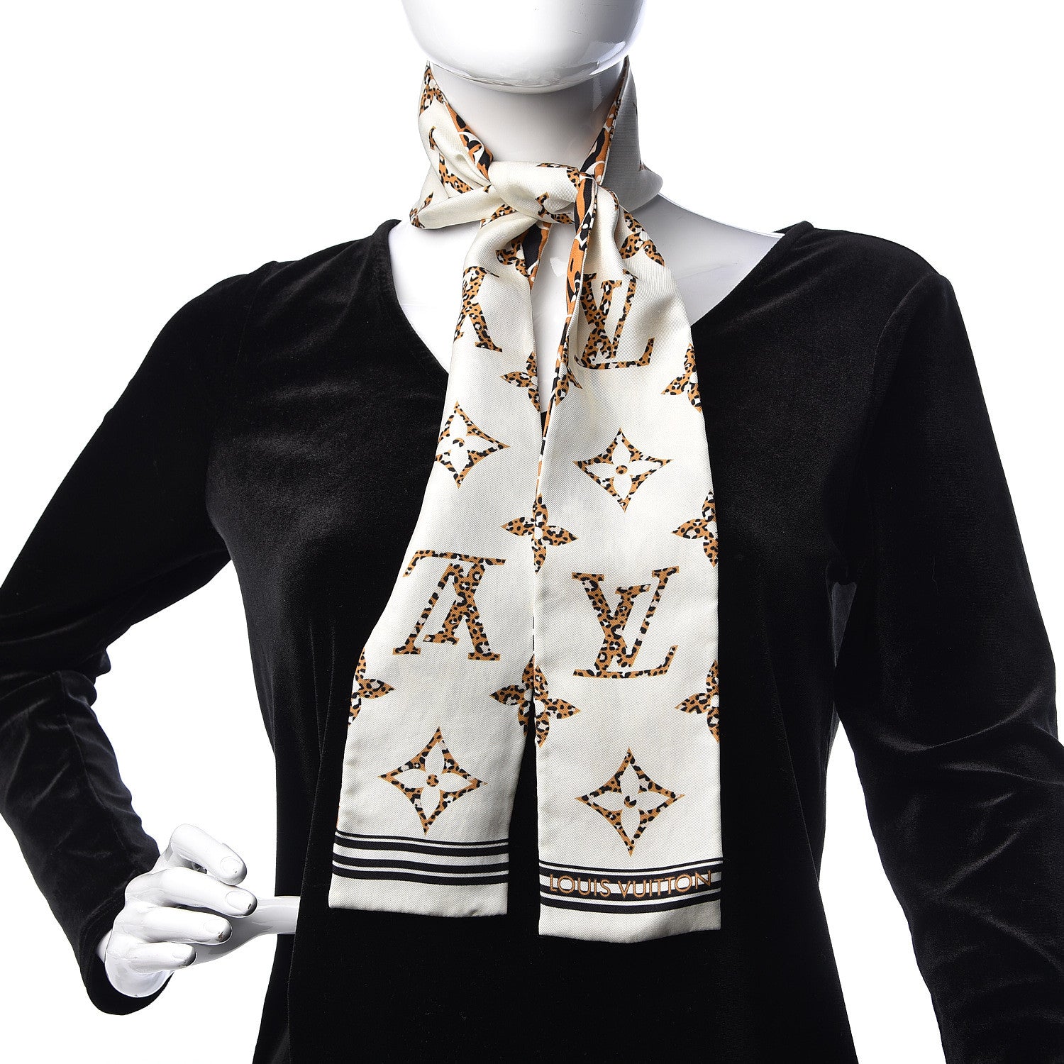 Louis Vuitton Silk Monogram Giant Jungle Bandeau Ivory 2 of 3