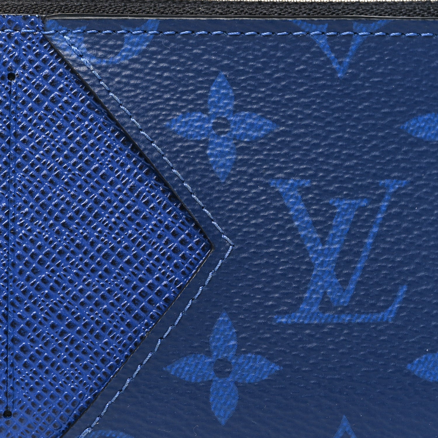 Louis Vuitton Monogram Taiga Coin Card Holder Cobalt 7 of 8