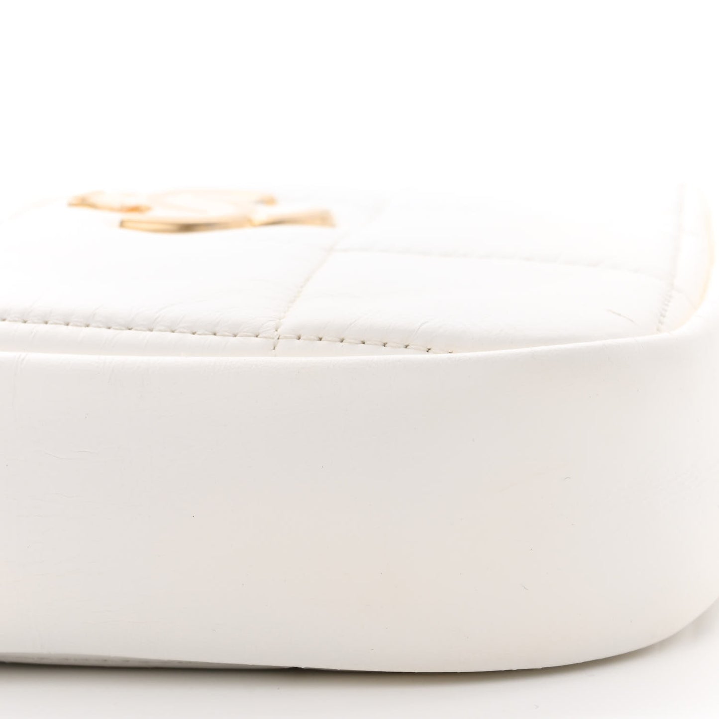 Lambskin Quilted Diamond Clutch With Chain White