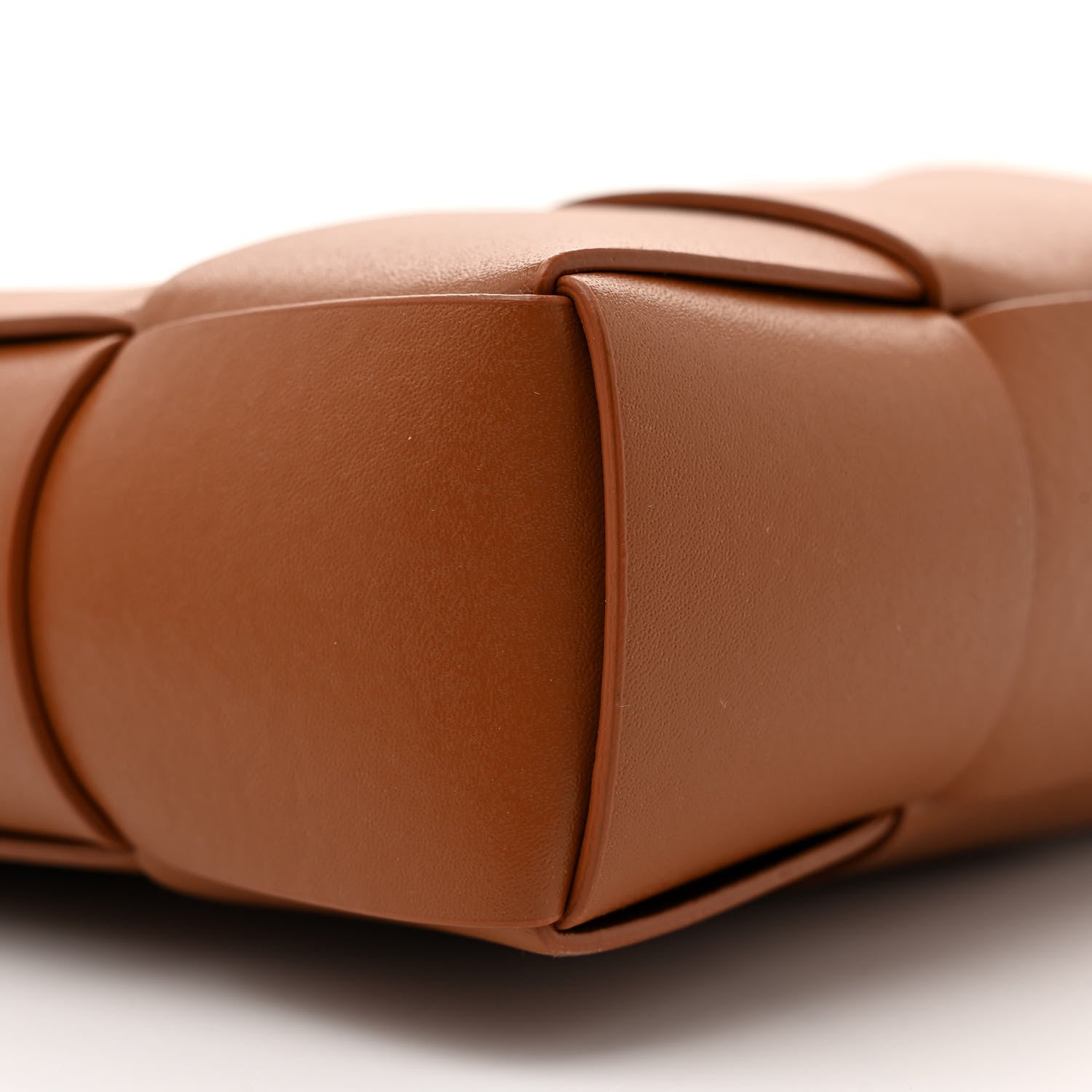 Bottega Veneta Lambskin Maxi Intrecciato Cassette Camera Bag Caramel 8 of 10