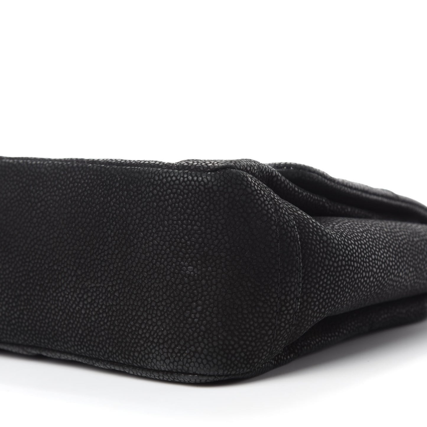 Iridescent Caviar Quilted Medium Lady Pearly Flap Black
