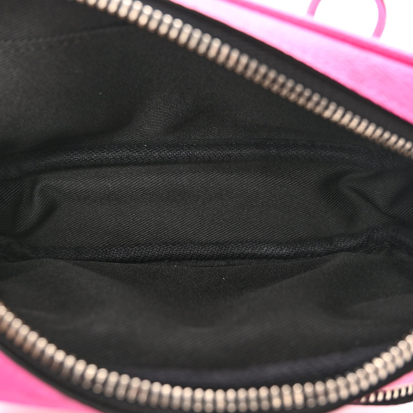 Taigarama Outdoor Pouch Fuchsia