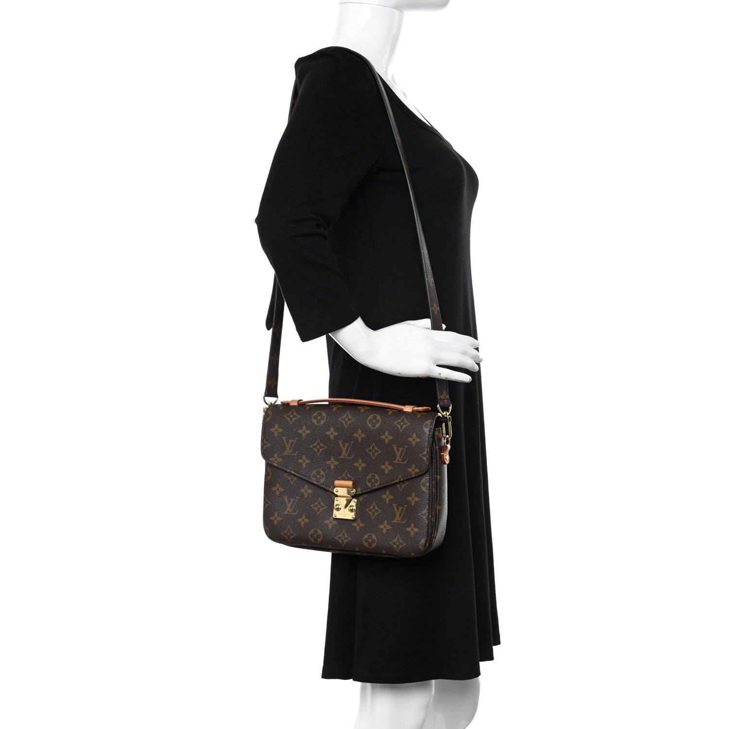 Louis Vuitton Monogram Pochette Metis 2 of 10