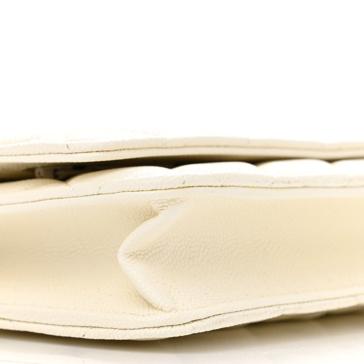 Caviar Quilted Wallet On Chain WOC White