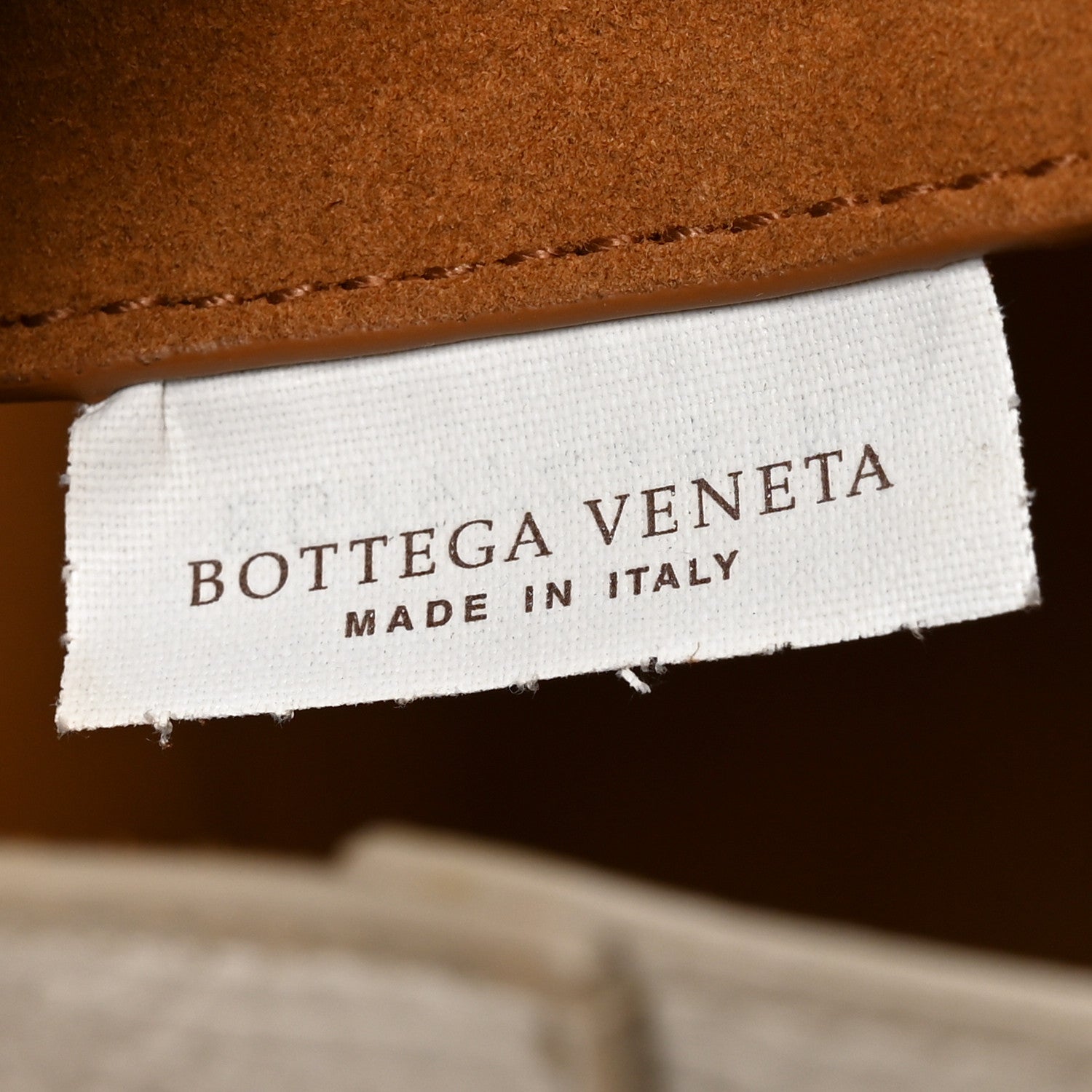 Bottega Veneta Grainy Calfskin Medium Arco Plaster 5 of 9