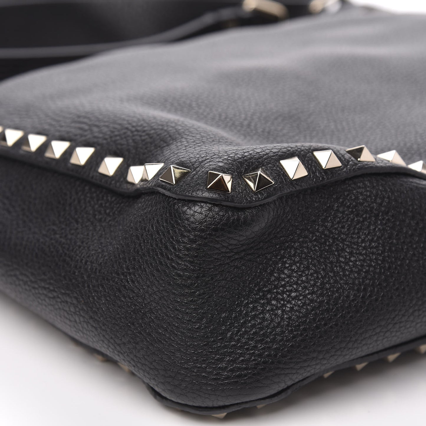 Pebbled Calfskin Large Rockstud Flip-Lock Messenger Bag Black