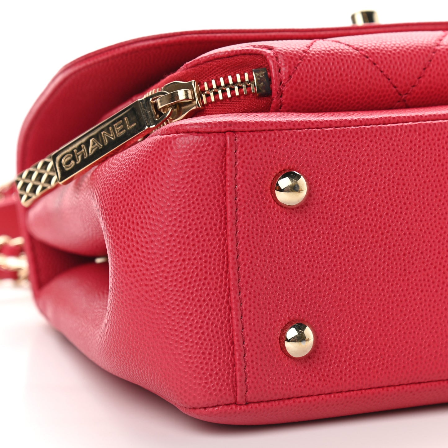 Caviar Quilted Small Business Affinity Flap Red