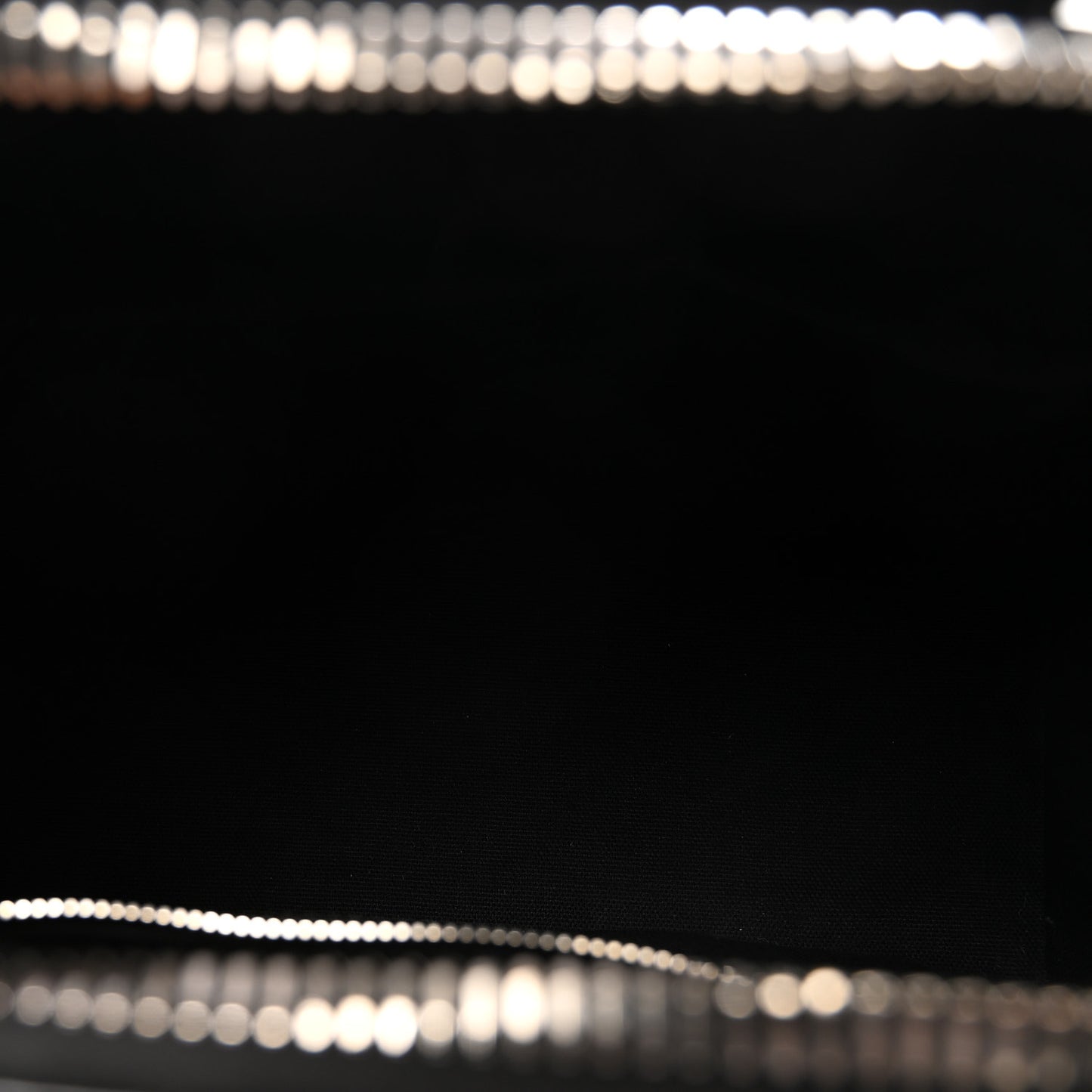 Shiny Lord Calfskin Small Antigona Black