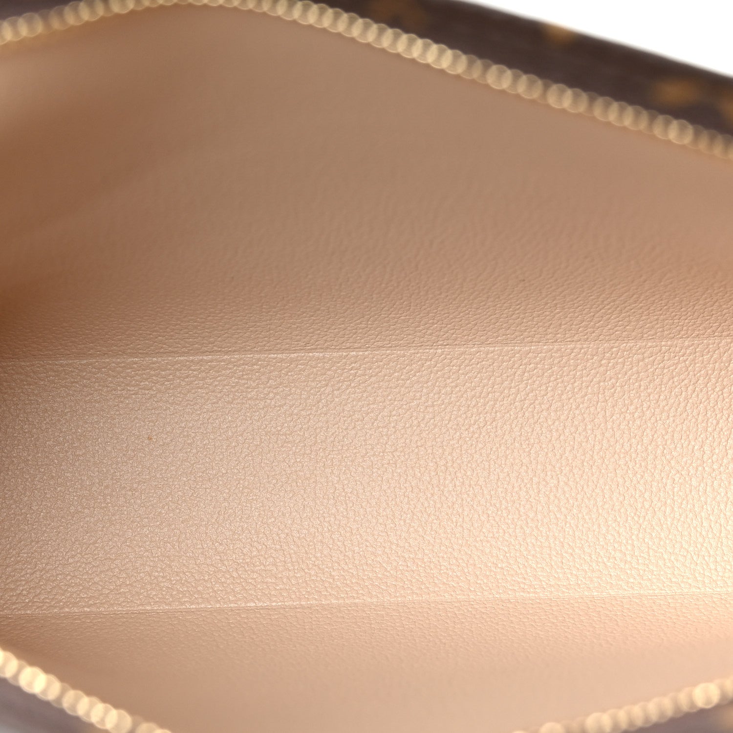 Louis Vuitton Monogram Toiletry Pouch 26 5 of 9