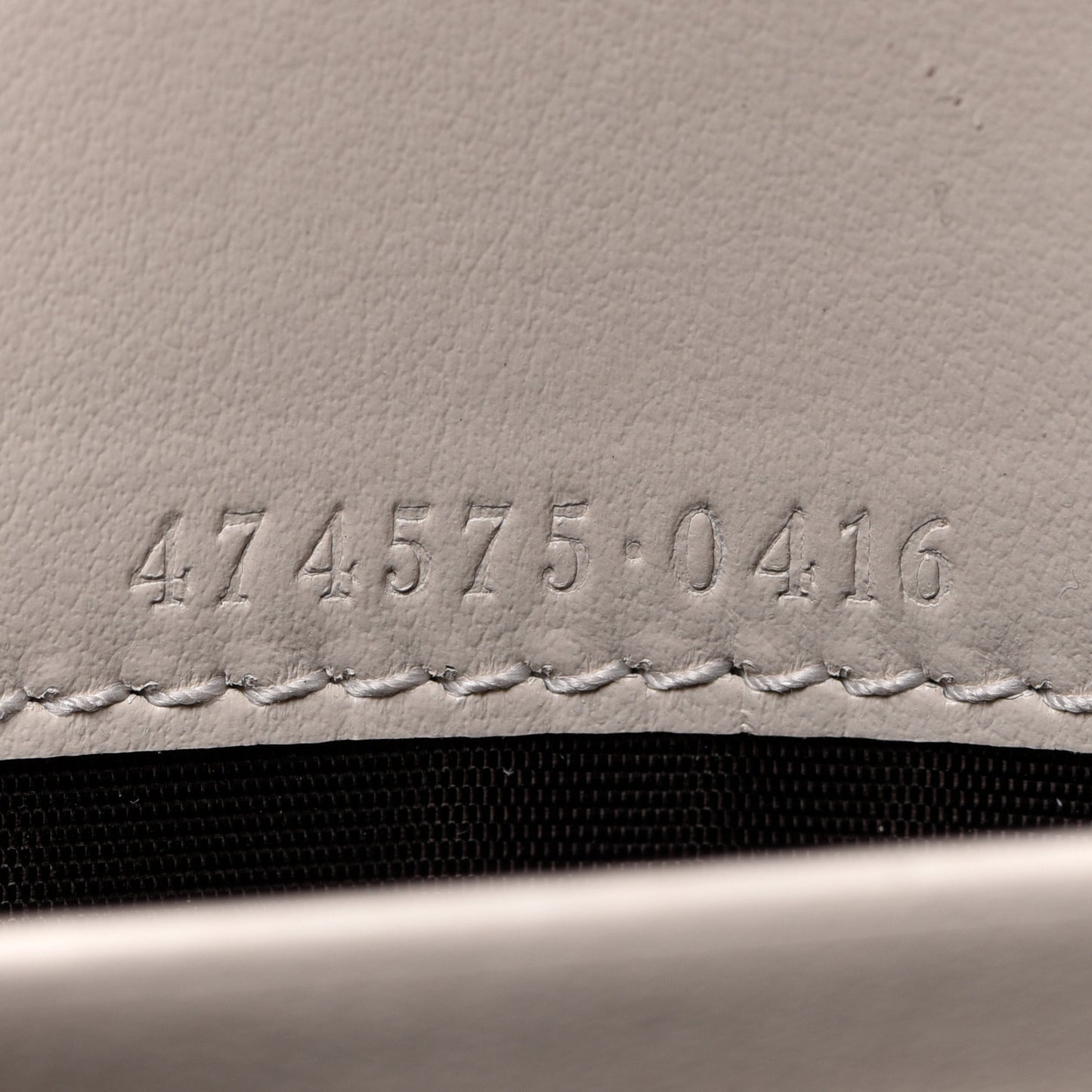 Calfskin Matelasse GG Marmont Chain Wallet Mystic White