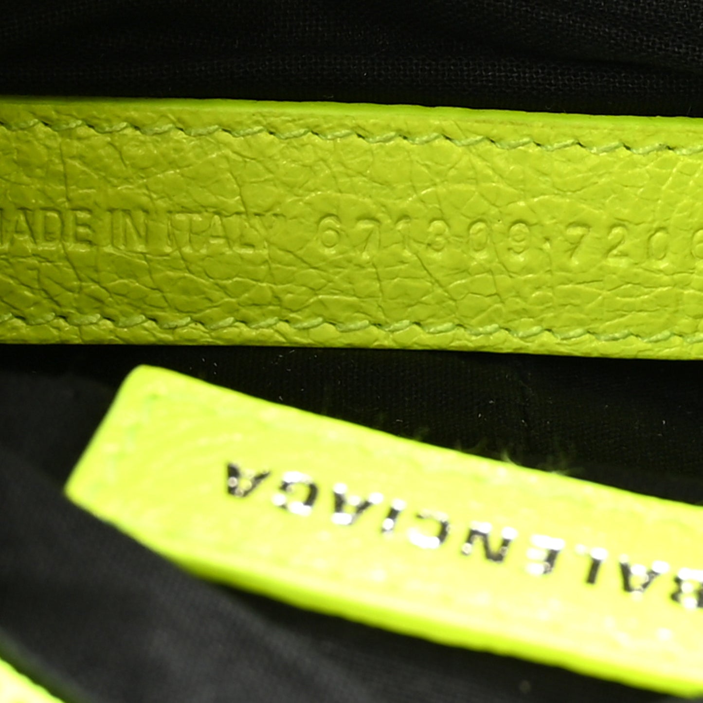 Agneau Arena Le Cagole Shoulder Bag XS Fluo Yellow