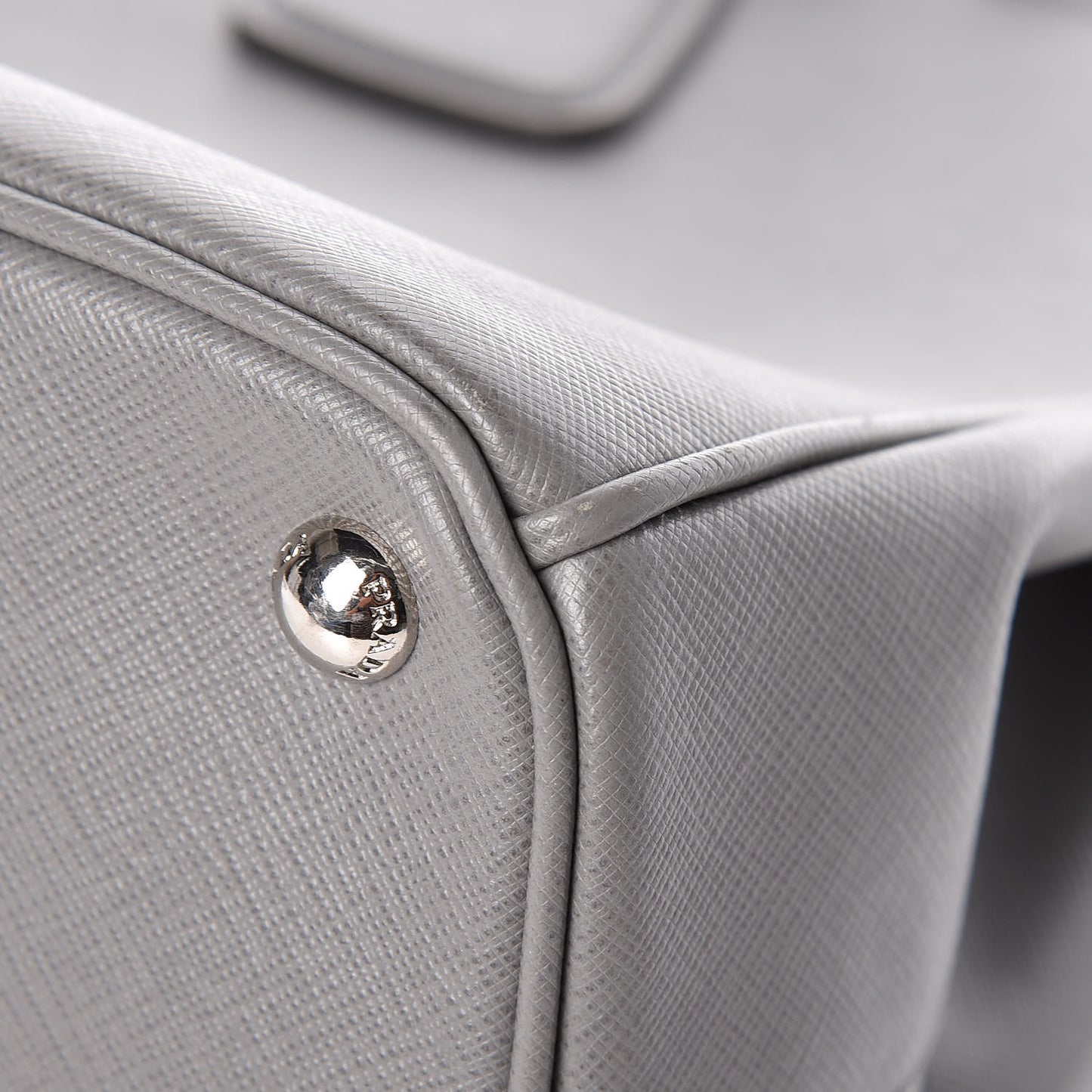 Saffiano Lux Parabole Tote Marmo