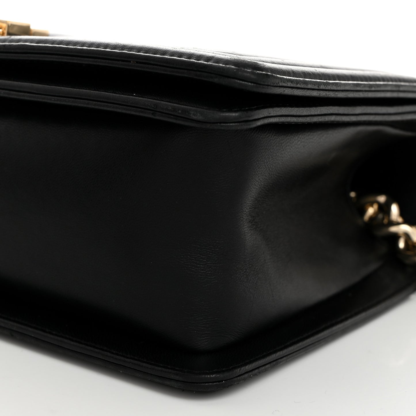 Lambskin Chevron Quilted Medium Boy Flap Black