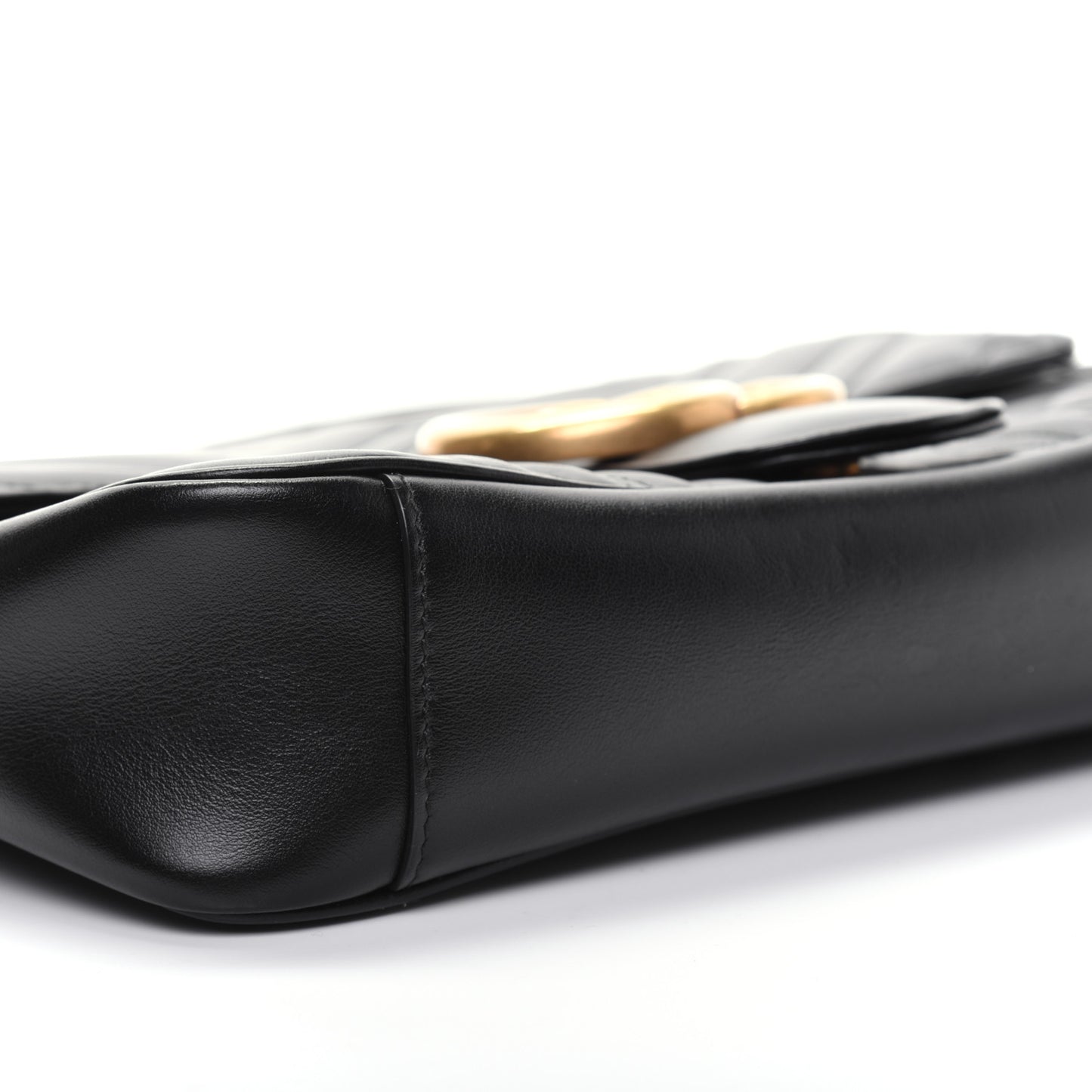 Calfskin Matelasse Medium GG Marmont Shoulder Bag Black