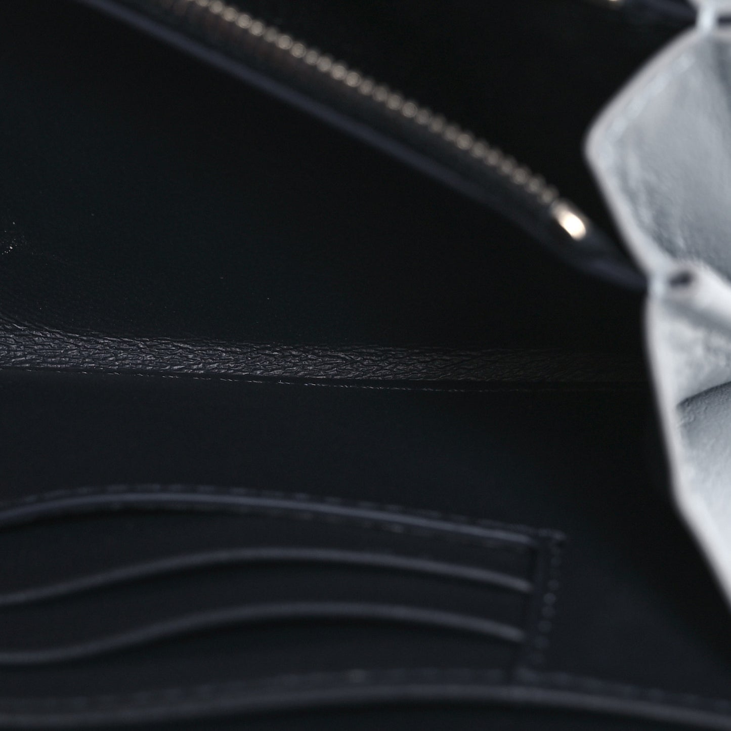 Crinkled Calfskin Medium Darley Wallet Cloud