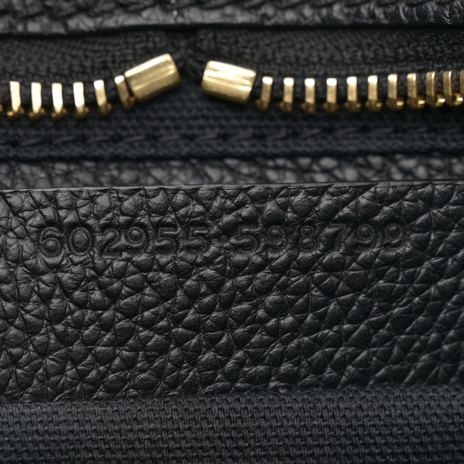 Alexander McQueen Pebbled Calfskin Small Skull Padlock Zip Around Tote Black 7 of 10