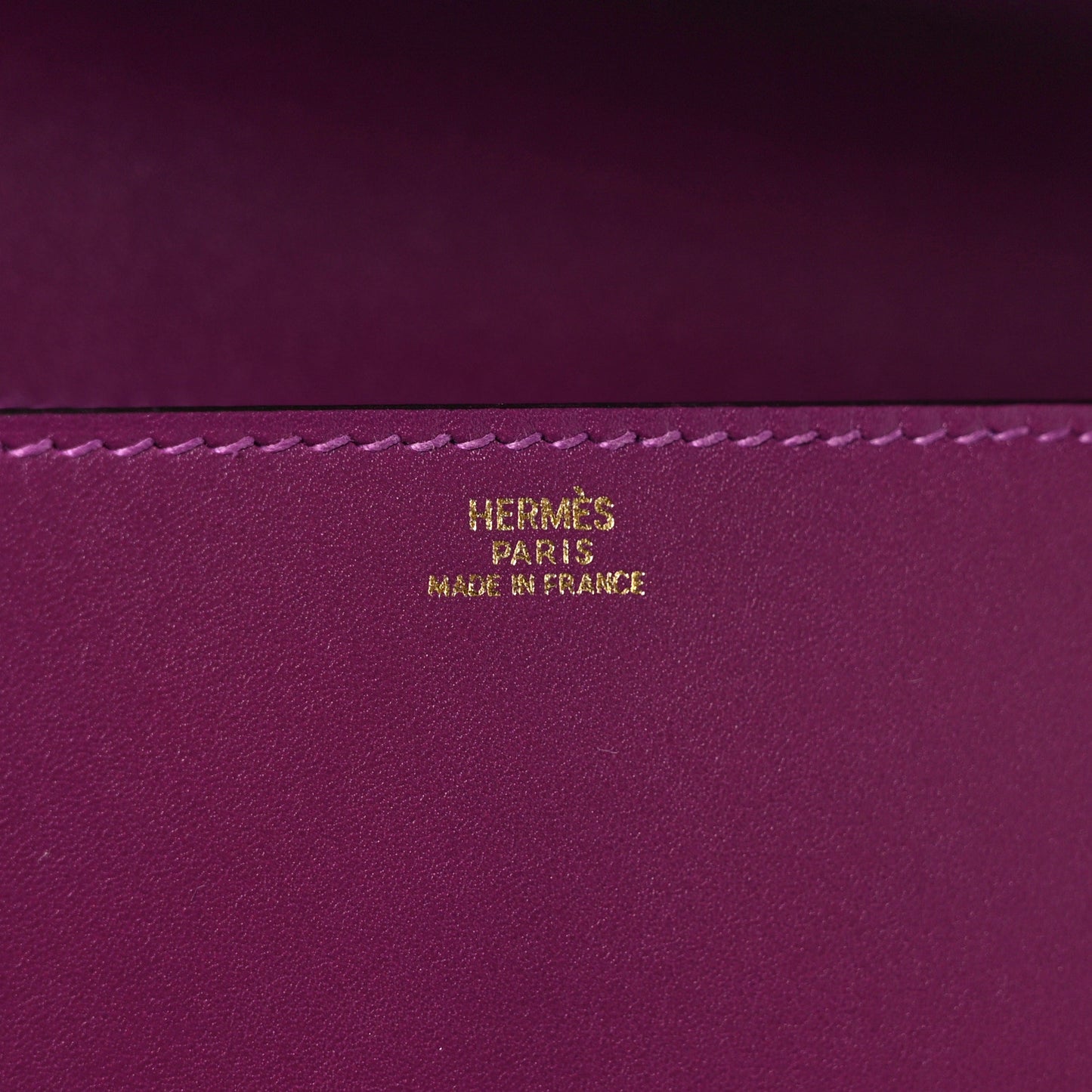 Tadelakt Medor 23 Clutch Anemone