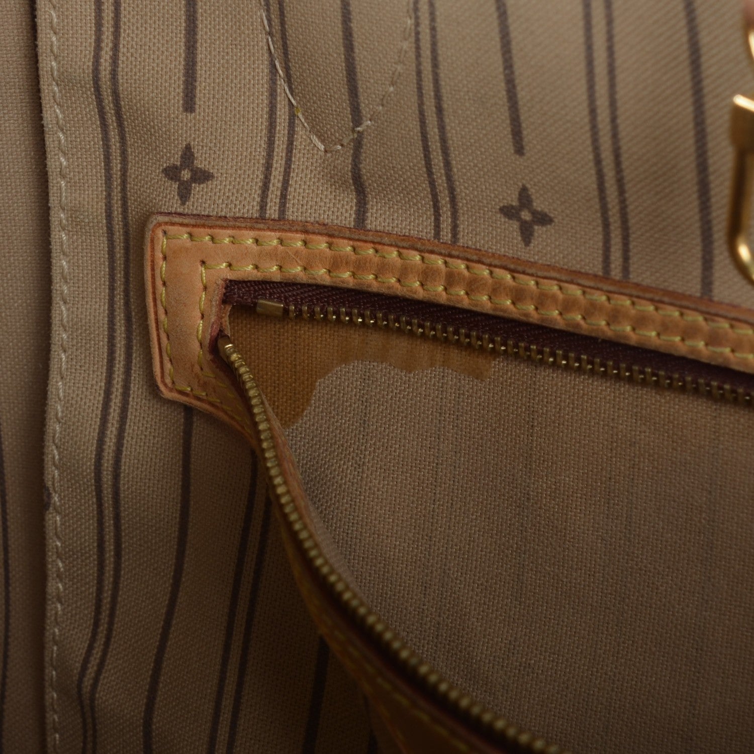 Louis Vuitton Monogram Neverfull MM 12 of 13