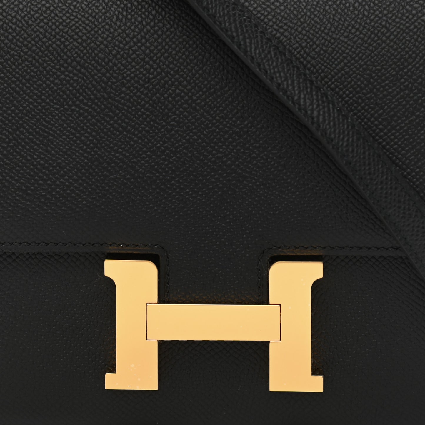 Epsom Constance 18 Black