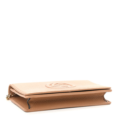 Gucci Pebbled Calfskin Soho Wallet on Chain Camelia 4 of 8