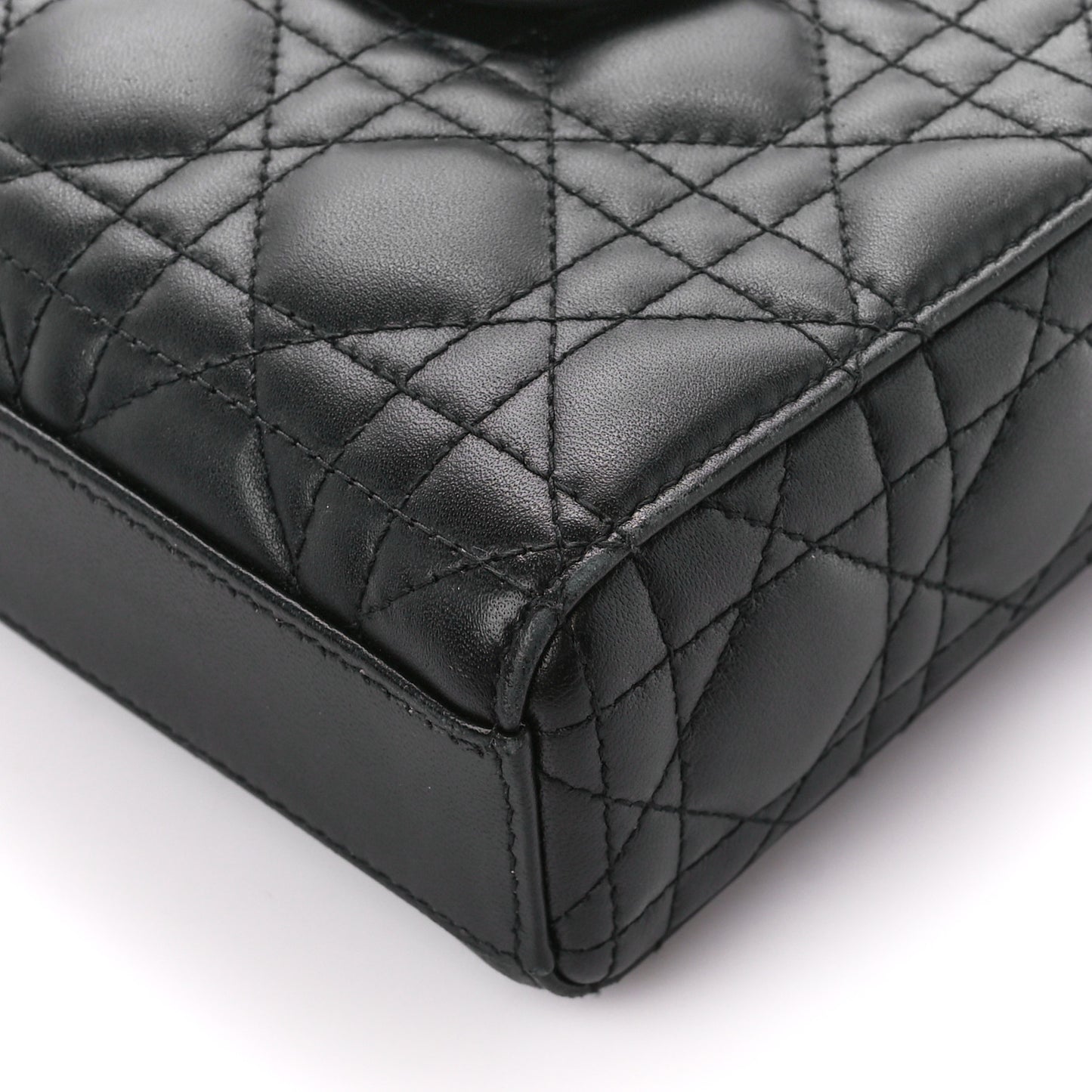 Lambskin Cannage Medium Lady D-Joy Black