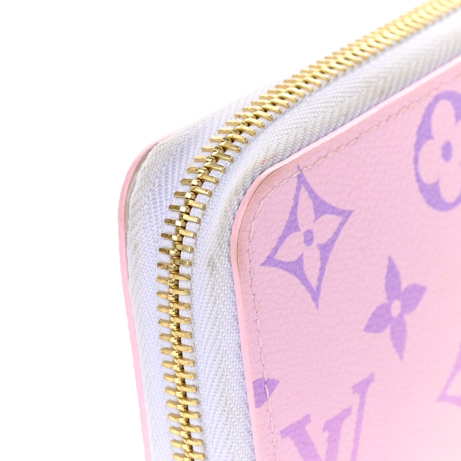 Louis Vuitton Monogram Giant Spring In The City Zippy Wallet Sunrise Pastel 7 of 8