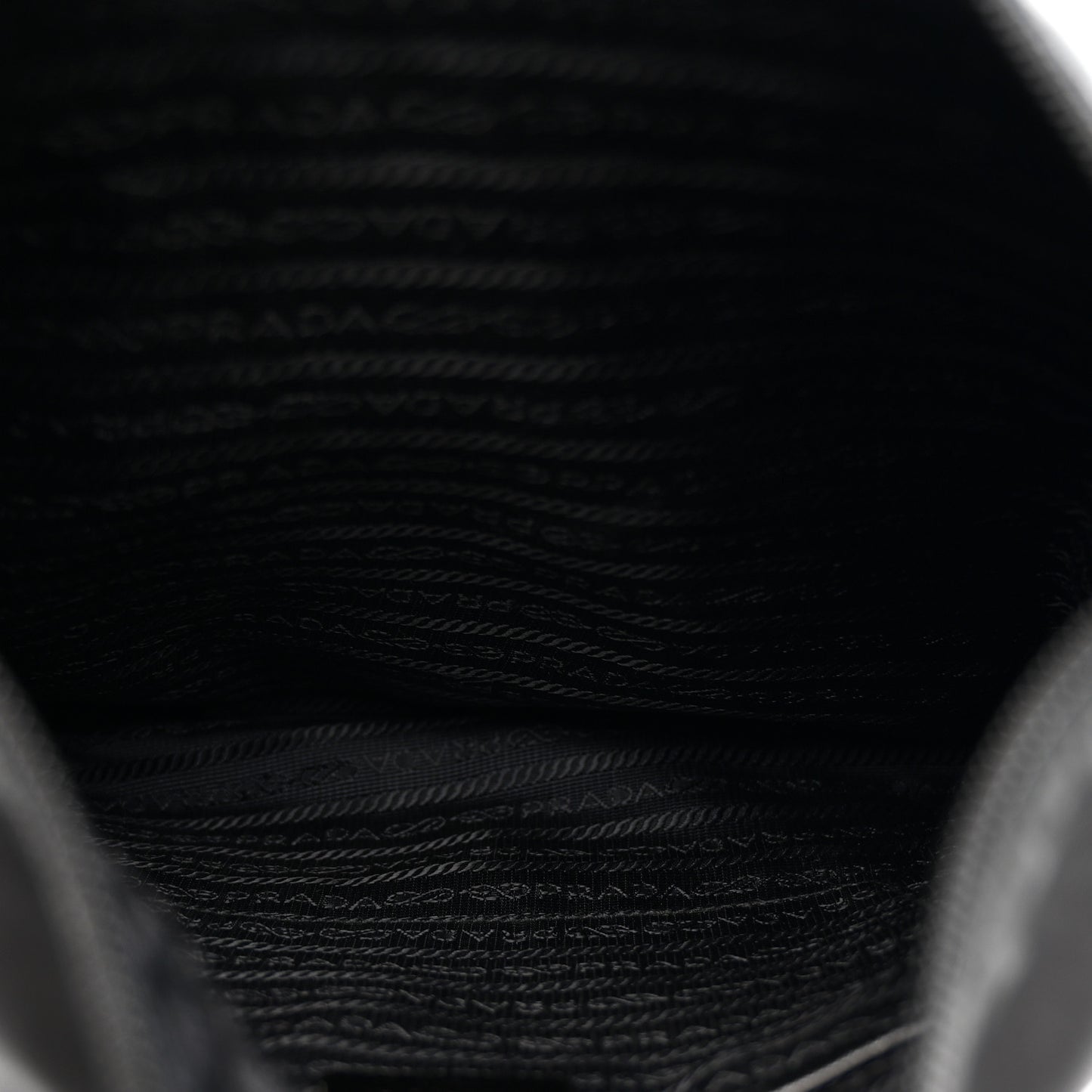 Nylon Flat Messenger Bag Black