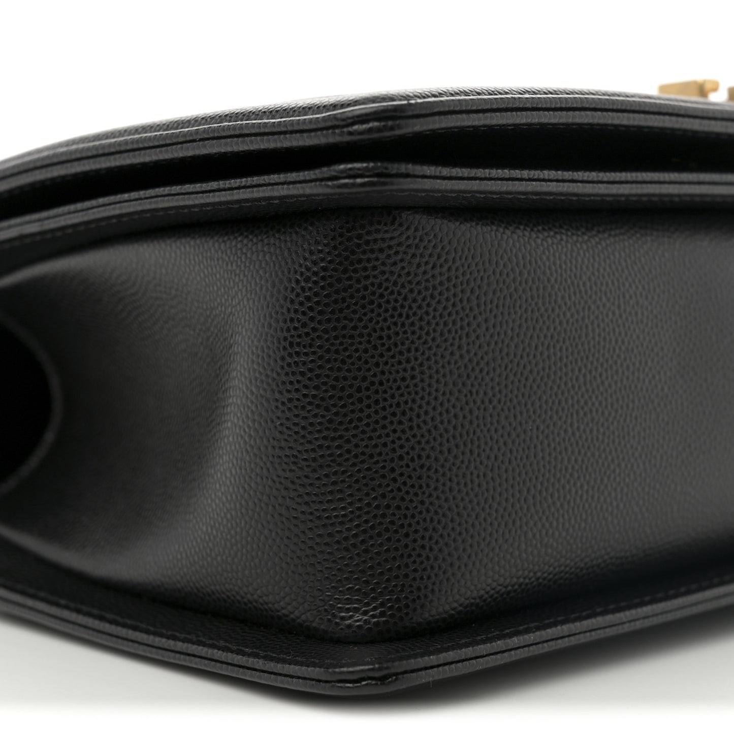 Caviar Quilted Medium Boy Flap Black
