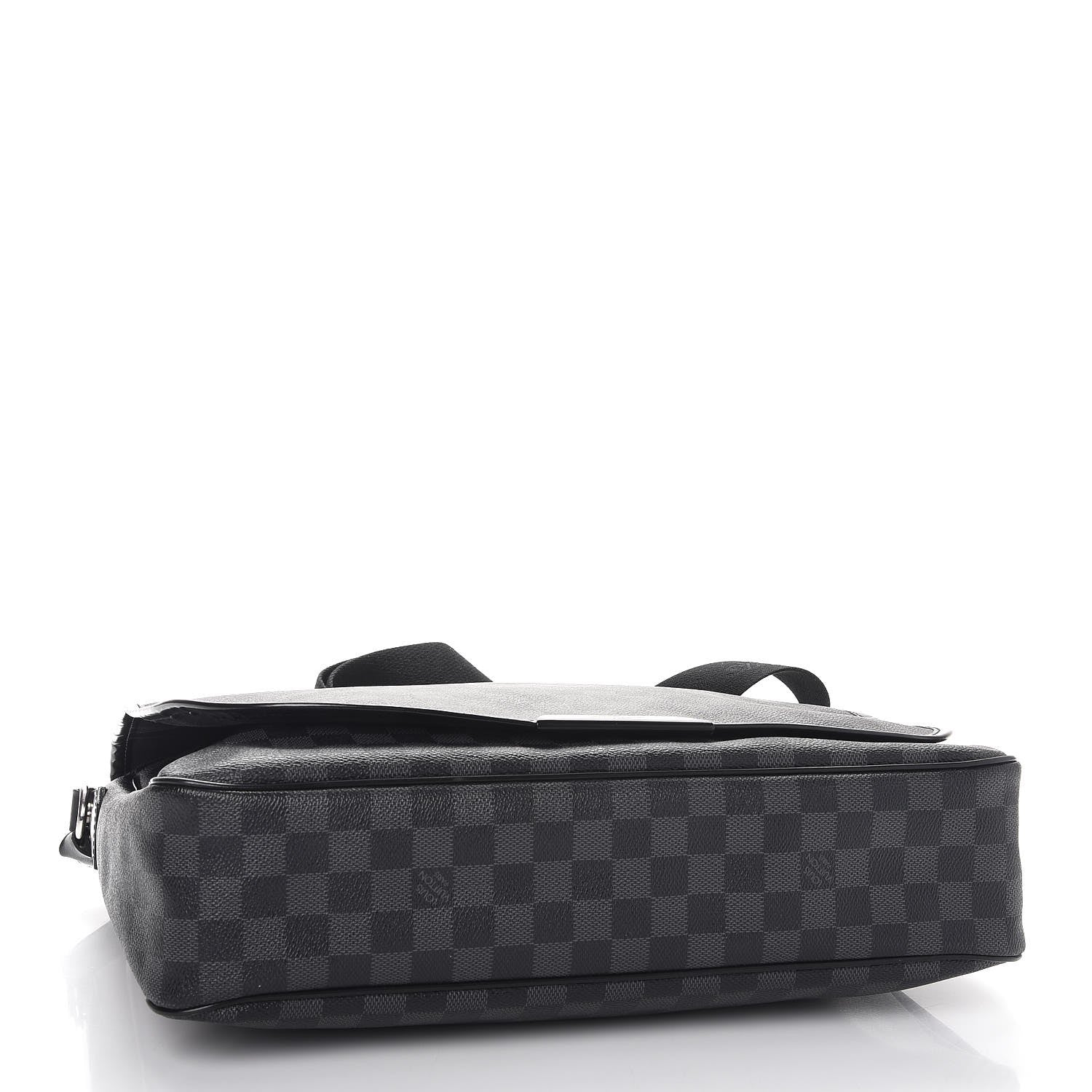Louis Vuitton Damier Graphite Daniel GM 4 of 7
