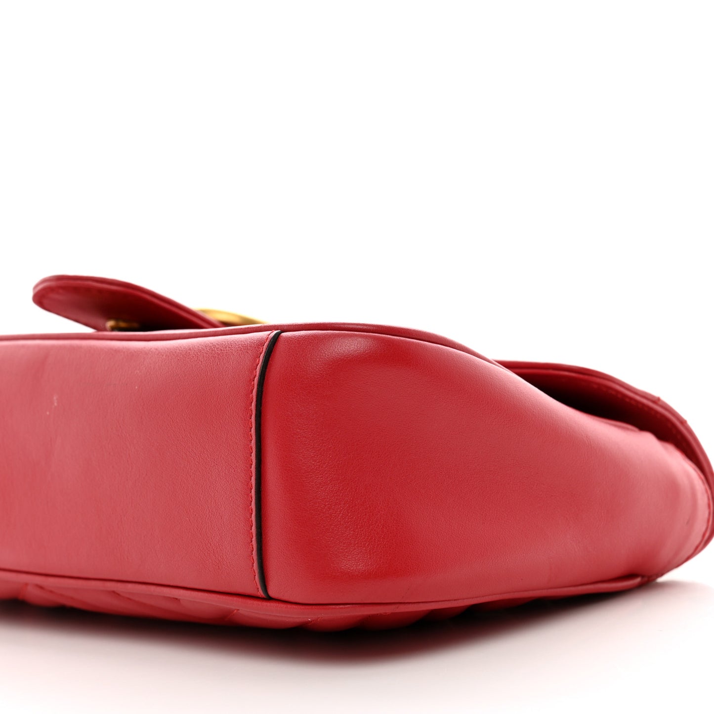 Calfskin Matelasse Small GG Marmont Shoulder Bag Hibiscus Red