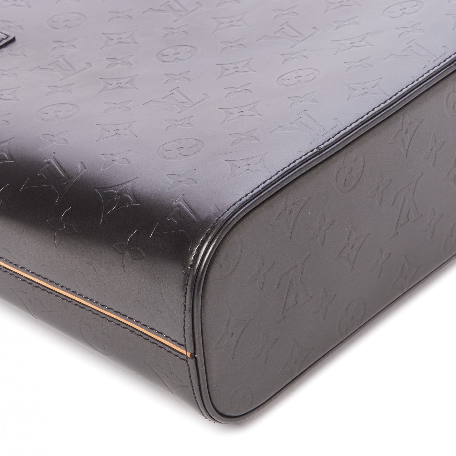 Louis Vuitton Mat Monogram Willwood Black 6 of 8