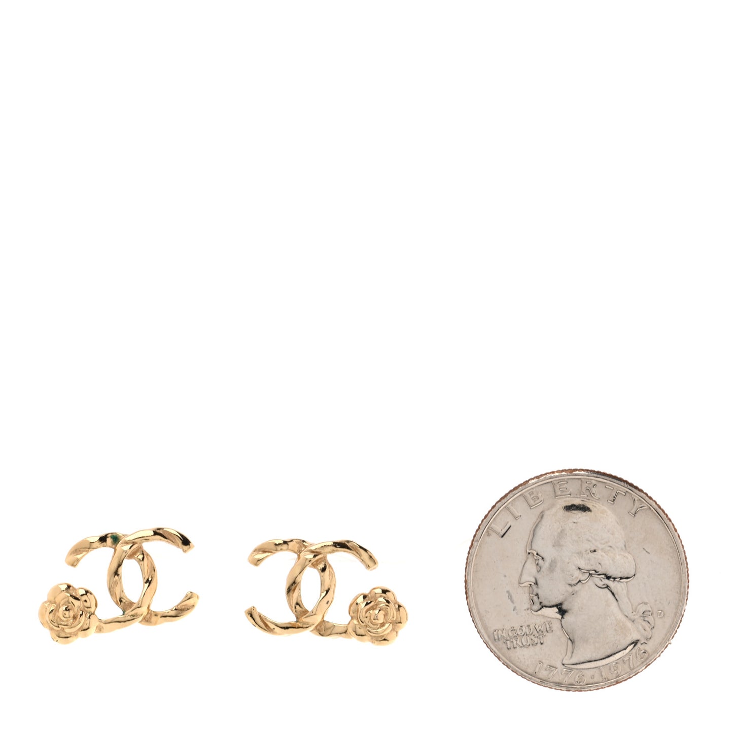 Metal Camellia CC Earrings Gold