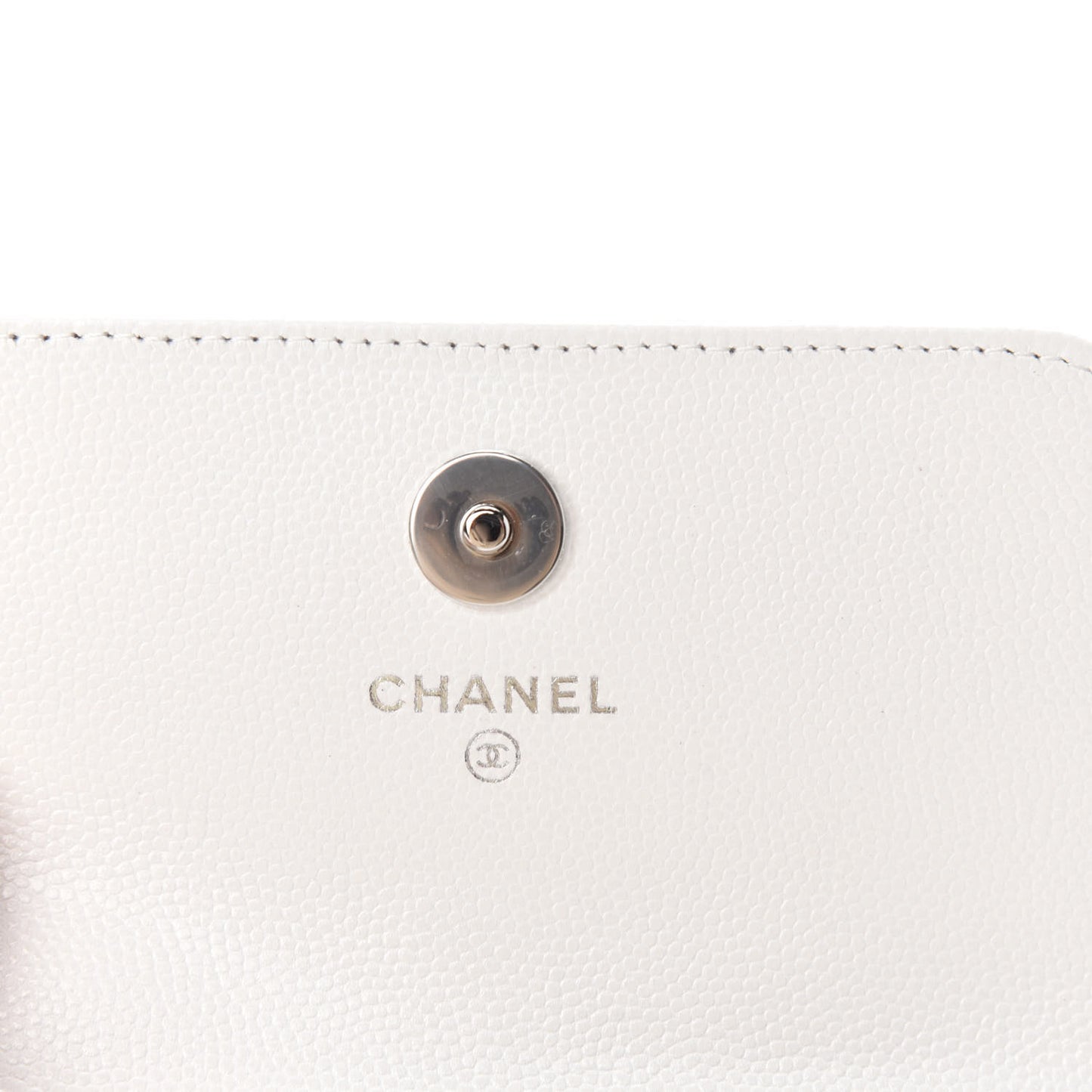 Caviar Quilted My Everything Belt Flap Card Holder White