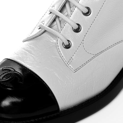 Chanel Distressed Patent Cap Toe Combat Boots 39.5 White Black 8 of 8