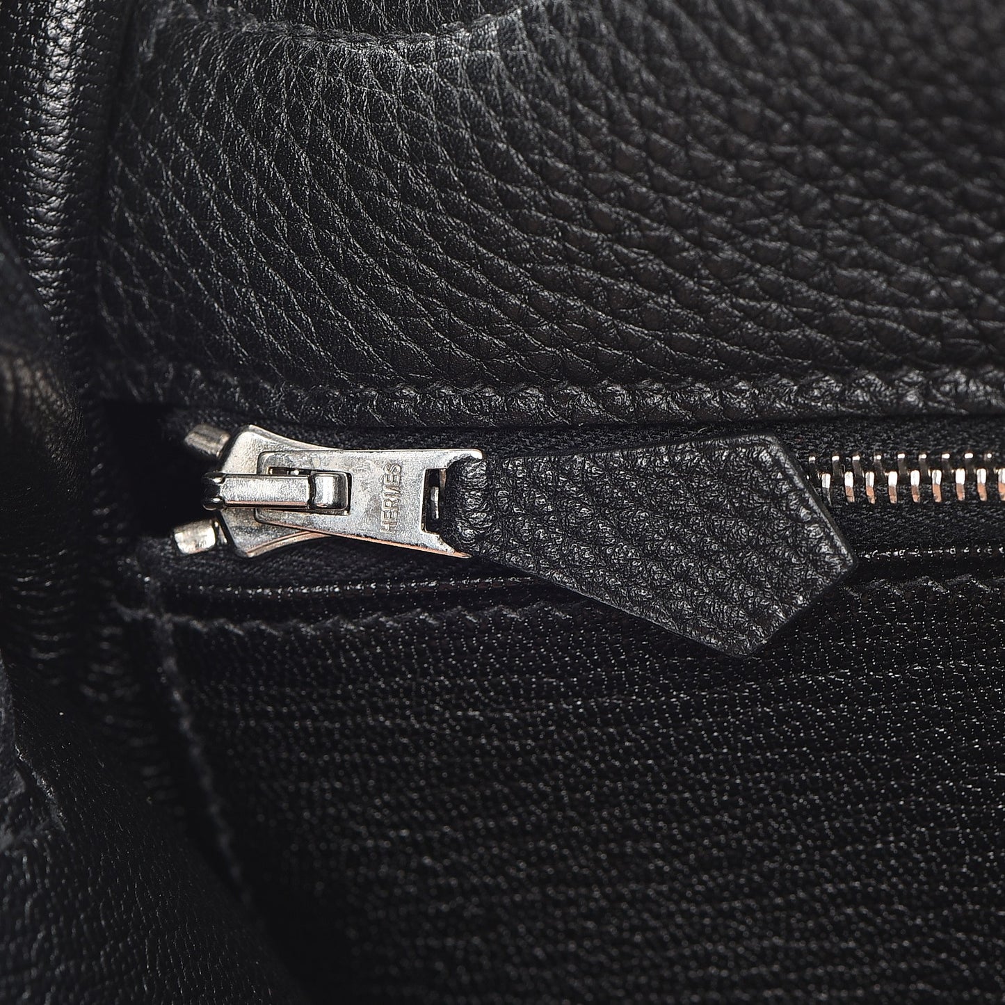 Togo Kelly Retourne 35 Black