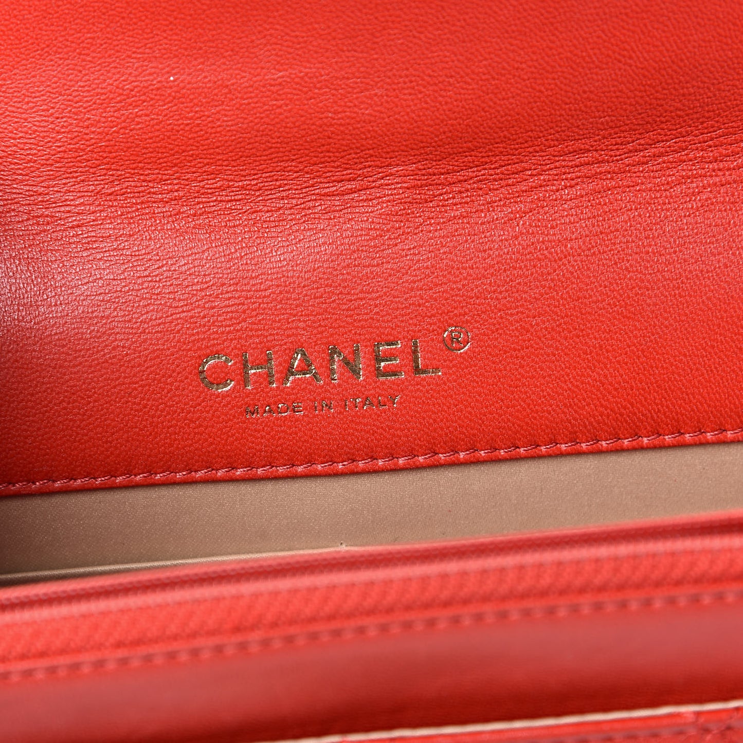 Lambskin Quilted Golden Class Wallet on Chain WOC Red