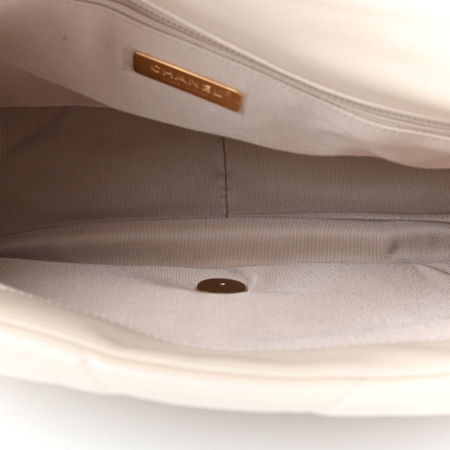 Lambskin Quilted Maxi Chanel 19 Flap Light Beige