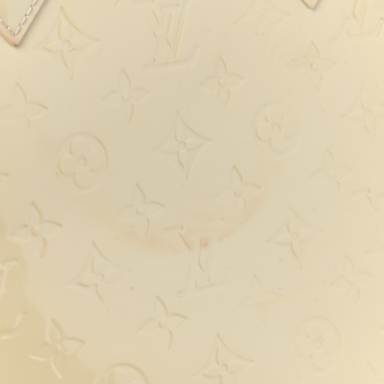 Louis Vuitton Vernis Alma GM Blanc Corail 16 of 21