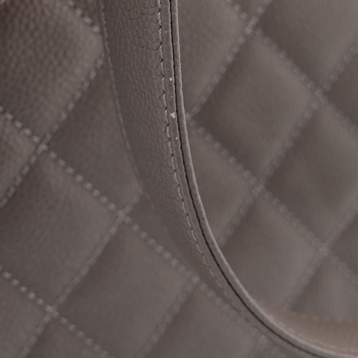 Caviar Quilted XL Grand Shopping Tote GST Light Grey