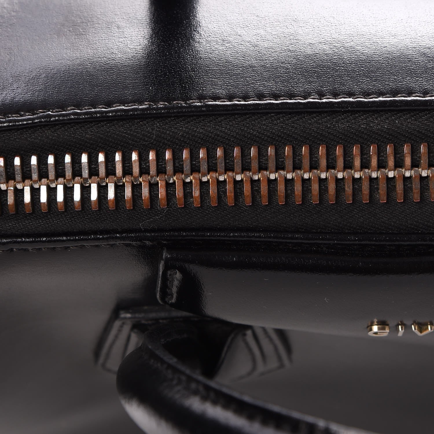 Givenchy Shiny Lord Calfskin Medium Antigona Black 9 of 14