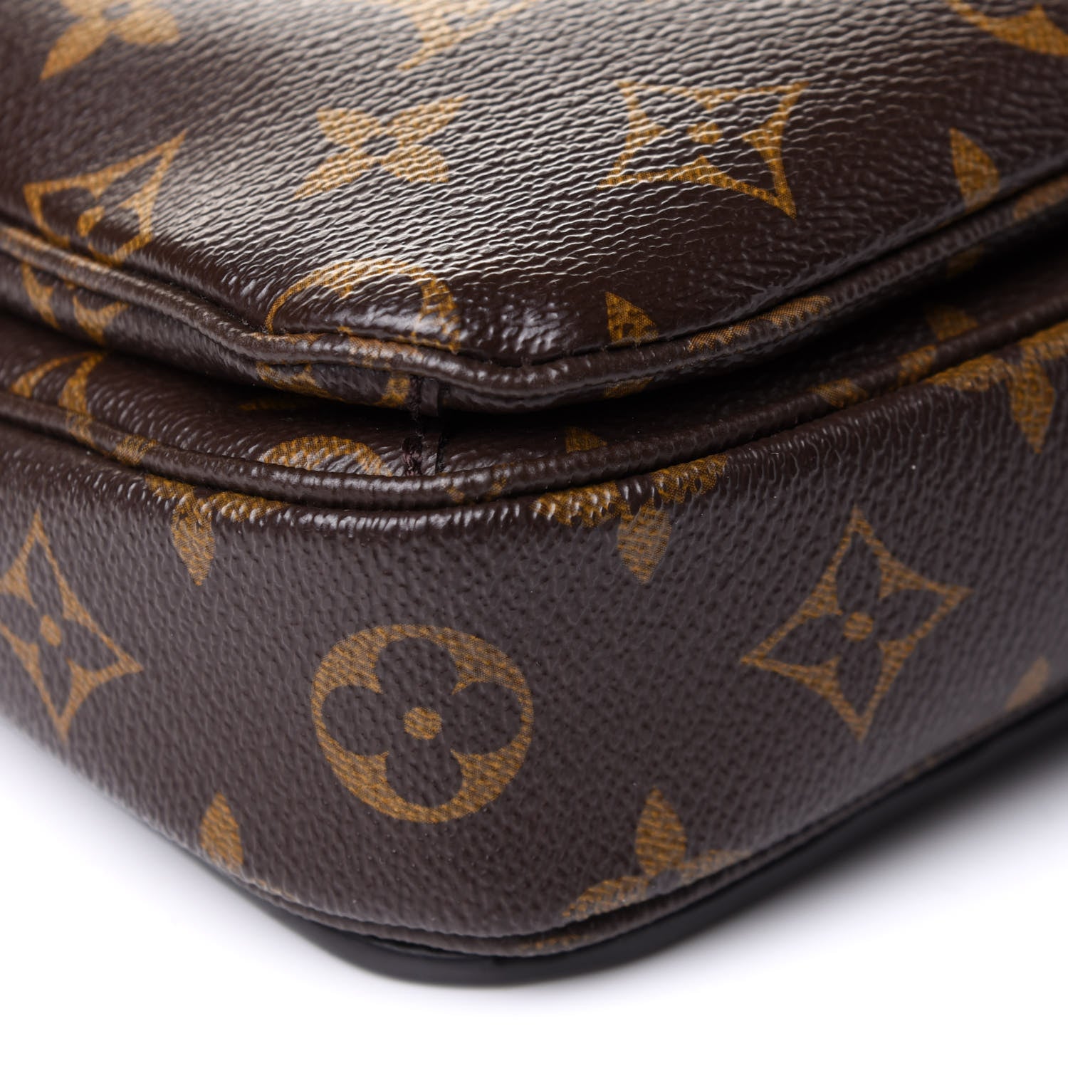 Louis Vuitton Monogram Pochette Metis 10 of 14