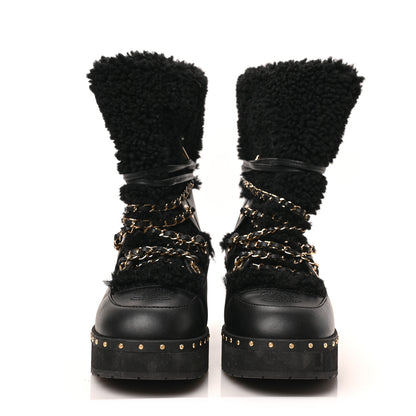 Chanel Calfskin Shearling Lambskin CC Cap Toe Chain Snow Boots 38 Black 2 of 7