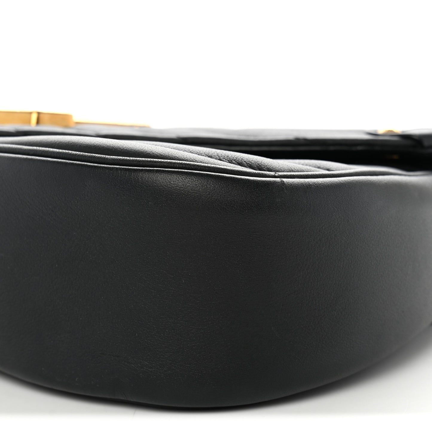 Calfskin New Wave Chain MM Black